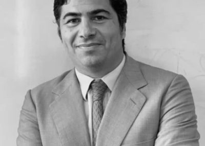 Dr. Roberto Durrieu